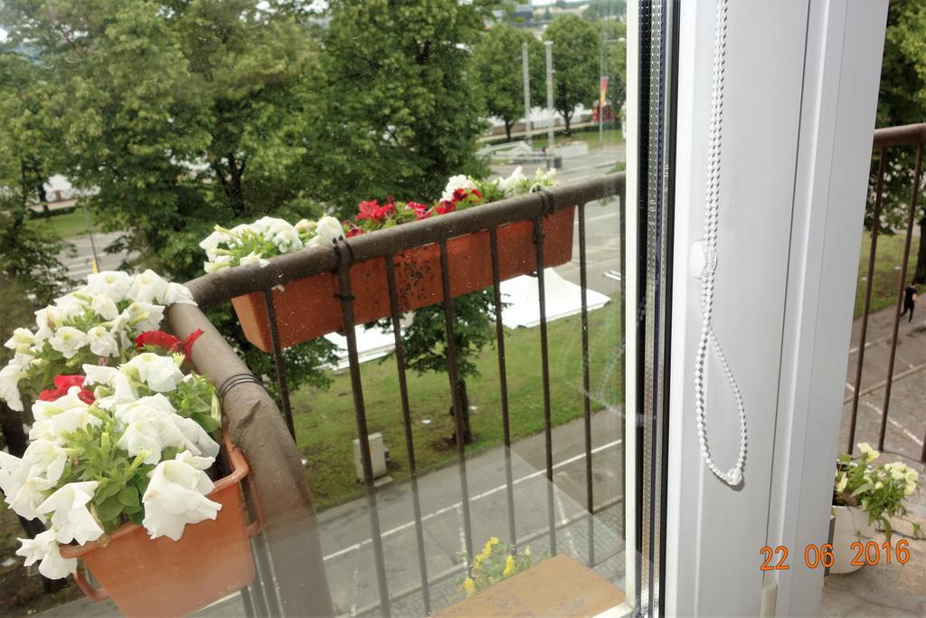 Riga Old Town River View With Balcony 外观 照片